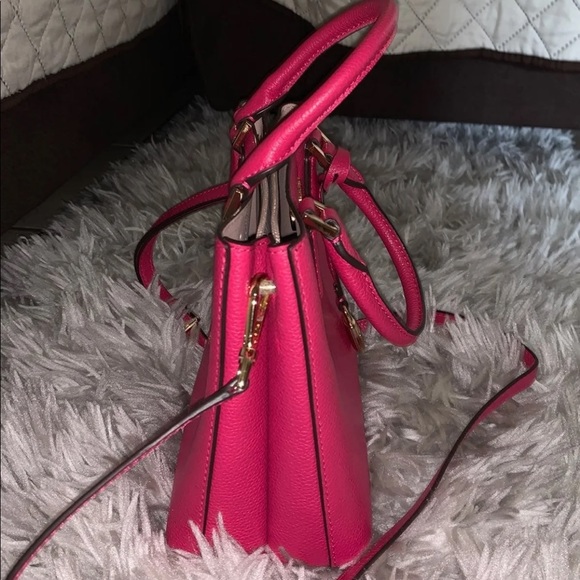 ❌SOLD ❌Michael Kors Bag and Wallet 🌺 - Picture 7 of 9